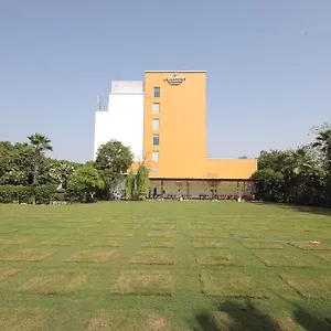 Country & By Radisson, Gurugram Sohna R Hotel