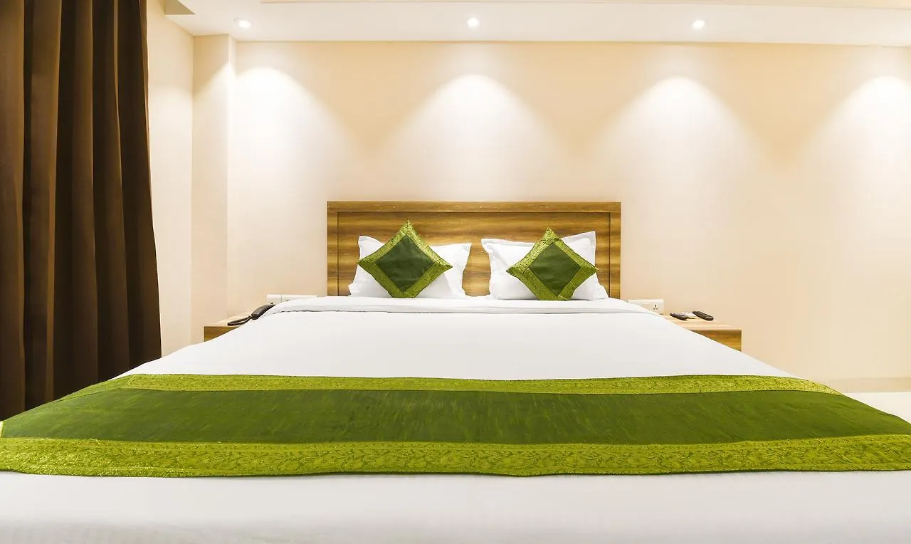 Treebo Iffco Chowk Gurgaon 3*,  India
